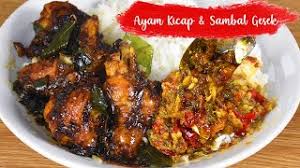 Ketjap manis 1 eetl limoensap. Ayam Masak Kicap Dan Sambal Gesek Ala 3 Budak Gemuk Nasi Ala 3 Budak Gemuk Youtube