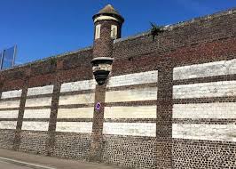 Ils Jettent Des Boulettes De Resine De Cannabis Au Dessus Du Mur De La Prison De Rouen 76actu