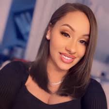 When your sugar daddy give you some money but you ain't gave him no sugar  😂😂😂😂😂😂😂😂 @ambitiousthtiam #comedy #shaderoom #wshh Makeup