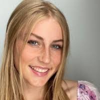 Jennifer Steffler's Instagram, Twitter & Facebook