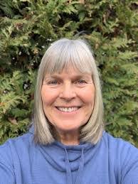 Donna Dunsmore's Instagram, Twitter & Facebook