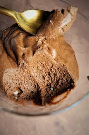 Mousse Au Chocolat Legere Aux Blancs D Oeufs Recette Facile Mousse Au Chocolat Legere Mousse Au Chocolat Recette Mousse Chocolat Blanc