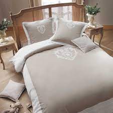 Entdecke rezepte, einrichtungsideen, stilinterpretationen und andere ideen zum ausprobieren. Parure Da Letto 220 X 240 Cm Beige In Cotone Camille Maisons Du Monde