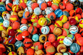 mármores, bolinhas de vidro, volta, glaskugeln, bolas, vidro, cor,  colorida, brinquedos, brinquedos para crianças, Toque | Pikist
