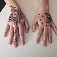 Henna is a plant native to northern africa, western and southern asia, and northern australasia. 150 Incredible Henna Tattoo Designs Ultimate Guide August 2021
