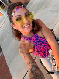 Seth Armstrong Artist based in Los Angeles, California 🎨 Hills of Los  Angeles @armstrongseth