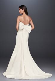 Faille Mermaid Wedding Dress With Bow Back David S Bridal Bow Wedding Dress Sleek Wedding Dress Wedding Dress Couture