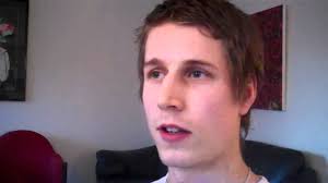 Eric Ågren får medalj för segern i IFK-ligan