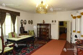 Oaspeţii casei memoriale din mirceşti au prilejul de a admira portretul scriitorului realizat de pictorul constantin daniel stahi. Mircesti Casa Memoriala Vasile Alecsandri Agerpres ActualizeazÄ Lumea