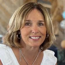 Patricia Labrecque's Instagram, Twitter & Facebook