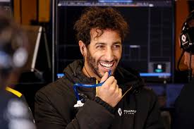 Daniel ricciardo araca geçmeye hazır. Daniel Ricciardo To Join Mclaren For 2021 F1 Season Motor Sport Magazine