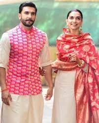 Deepika Padukone And Ranveer Singh Wedding Deepveer Wedding Bride And Groom In Sabyasachi Mukh Groom Dress Men Wedding Dress Men Wedding Dresses Men Indian