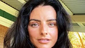 Producto de la relación entre el actor y la actriz de doblaje gabriela michel. Aislinn Derbez Conoce A Su Madre Y La Relacion Que Tiene Con Eugenio Derbez Madre De Aislinn Celebs Nnda Nnlt Mexico Depor