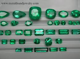 The Real Colombian Emeralds Also In Different Qualities Not Black Carbon Spots And Not Cracks Refilled Crystals And Gemstones Emeralds For Sale Emerald Stone