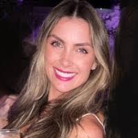 Jennifer Dwyer's Instagram, Twitter & Facebook