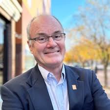 Draper, Inc. cut the ribbon