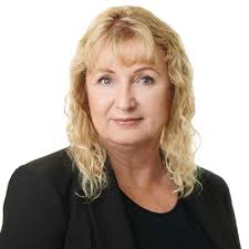 Voor mijn afstudeerconcert zoek ik iemand die een poster en/of…