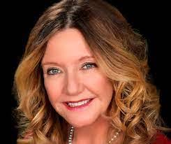 Adele Conn's Instagram, Twitter & Facebook