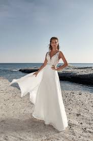 Azazie's cheap wedding dresses won't force a bride to sacrifice style or her dream dress. Tavernay Herve Paris