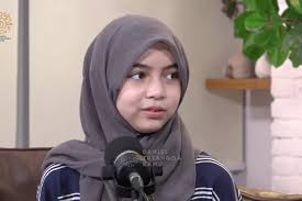 Beri Contoh Baik, Netizen Puji Cara Didik Marshanda dan Ben Kasyafani untuk  Sienna Walaupun Telah Bercerai