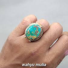 Batu cincin pirus persia urat emas asli adalah salah satu koleksi produk batu permata zikir dan doa, natural asli berkualitas dengan jenis batu natural turquoise. Batu Pirus Asli