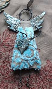 Grossartig Grossartig Aus Draht Und Stoff Artig Bastelnfurkinder Diyevent Artig Aus Bastelnfurkind Angel Wing Ornaments Doll Crafts Handmade Angels