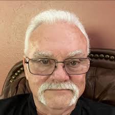 Who was more attractive between Marilyn Monroe & Jane Mansfield?