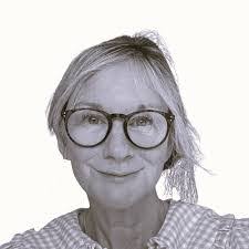 Colette Porter's Instagram, Twitter & Facebook