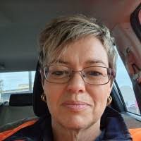 Tracey Sloan's Instagram, Twitter & Facebook