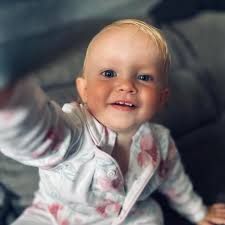 Looking for Painter & Decorator quotes to prep and redecorate lounge,  hallway, downstairs toilet incl doorframes and skirting. In no rush, just  researching and gathering quotes atm. GU15 4JH. TIA ✓