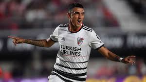 Gonzalo montiel se convertiría en el nuevo lateral derecho del sevilla sus representantes cerrarán su contratación por 10 millones de euros. River Le Gano 2 0 A Estudiantes Y Volvio A Despegarse De Boca En La Cima De La Superliga Infobae