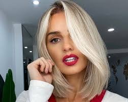 To strzyżenie jest nieprzerwalnie modne już od ponad dekady, gdy rihanna. Moda Na Krotkie Fryzury Poradnik Kobiety