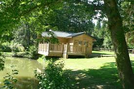 Petite cabane de pêcheur rénovée à 150 mètres du port. Location De La Cabane Du Pecheur Cabane Avec Terrasse Sur L Eau