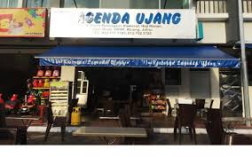 Menu yang ditawarkan di sini adalah makanan khas dari melayu, sunda dan juga jawa. 3 Tempat Makan Tengahari Best Di Kluang Johor