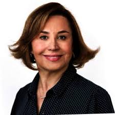 For 17 years, Sylvia Franson ('87) has mentored Pepperdine University  students through the Career Coaching Program, sharing her industry  expertise to help them sharpen their skills and navigate their…