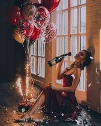 Beach Birthday Photoshoot Ideas For Adults Lastminutestylist Girl Casual Fall Fashions Beauty Love Dinner Outfit Stylish Outfits Win Birthday Photoshoot 21st Birthday Photoshoot Birthday Photography