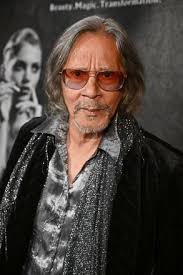 46 Leon hendrix -aiheista kuvaa