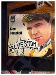 This one caught me out (again), label says 33&1/3 but it's a 45 Billy Bragg  Life's a Riot with Spy Vs Spy