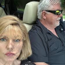 Hampton Middle School football team wins 40-8