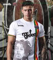 This is a tribute to legendary reggae musician bob marley, whose song three little birds. Ajax To Sport A Bob Marley Inspired Third Kit Followfollow Com