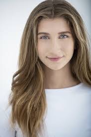 Samantha Minton's Instagram, Twitter & Facebook