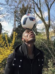 Paul vient de s'offrir une. Soccer Star Paul Pogba Juergen Teller And Son Kick It In Paris 032c
