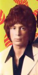 The first photograph I ever saw of Eric Carmen, was a little thumbnail of  him