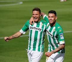 O jogador atuou por empréstimo no clube andaluz nas duas. Joaquin Do Real Betis Se Torna O Sexto Jogador A Atingir A Marca De 600 Jogos Na Laliga Veia Esportiva