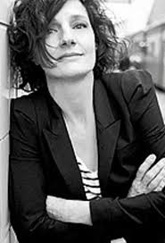 Doris Knecht schreibt über schrille, zickige, kreischige Schreckschrauben