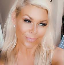 Red-Dee For over 12 years, I've built a thriving hair extensions business  rooted in quality, trust, and a passion for making women feel confident and  beautiful.