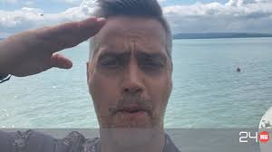Levente was born on march 21, 1970 in budapest, hungary.levente is one of the famous and trending celeb who is popular for being a tv. Harsanyi Levente 1 Milliot Nyert A Fociveben 24 Hu