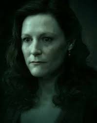 Throughout the harry potter book and film series, they are already deceased and have only appeared either in flashbacks or as ghostly or magical apparitions. Lily Evans The Family Tree In Harry Potter