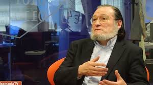 Santiago Niño Becerra, economista: “Antes los jóvenes tenían expectativas, hoy no”