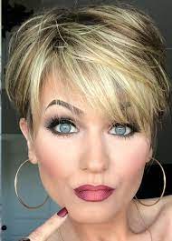 Trending Hairstyles 2019 Short Layered Hairstyles Evesteps Short Hair With Layers Hair Styles Short Hair Styles